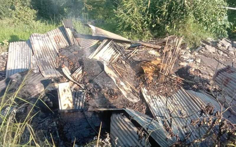 अभिभावक नभएको समयमा ताप्लेजुङको एक घरमा आगलागी